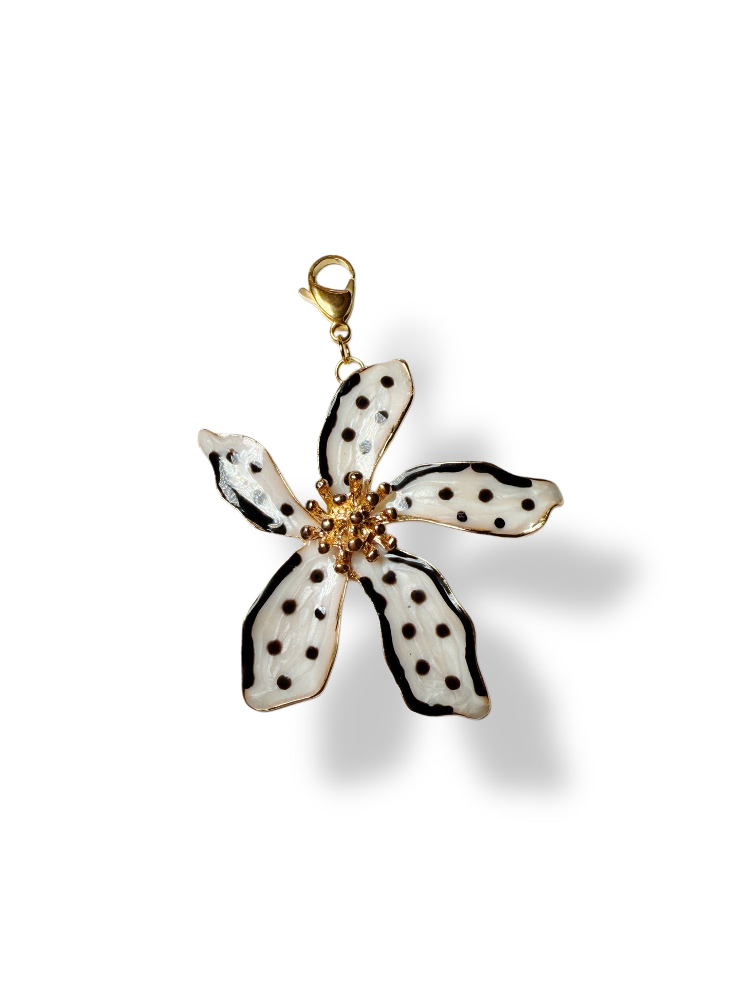 Charm Maxi Flor Blanco y negro