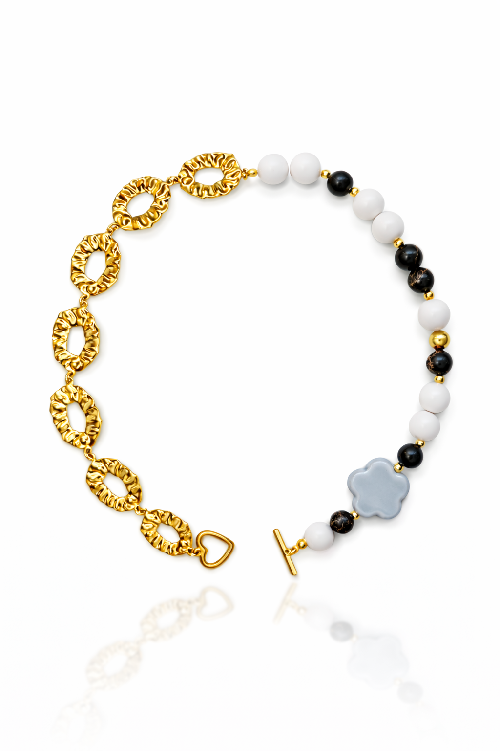 Collar Lily