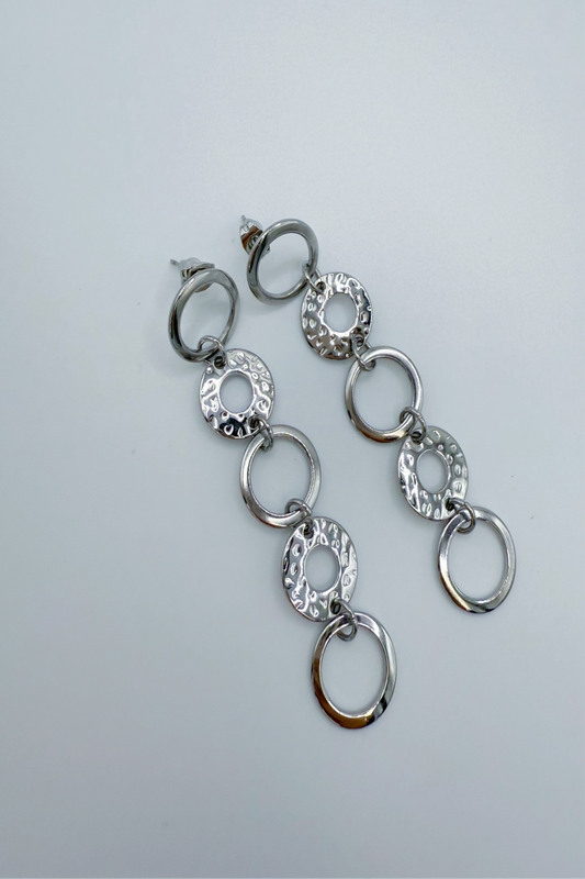 Pendientes crisálida plateados