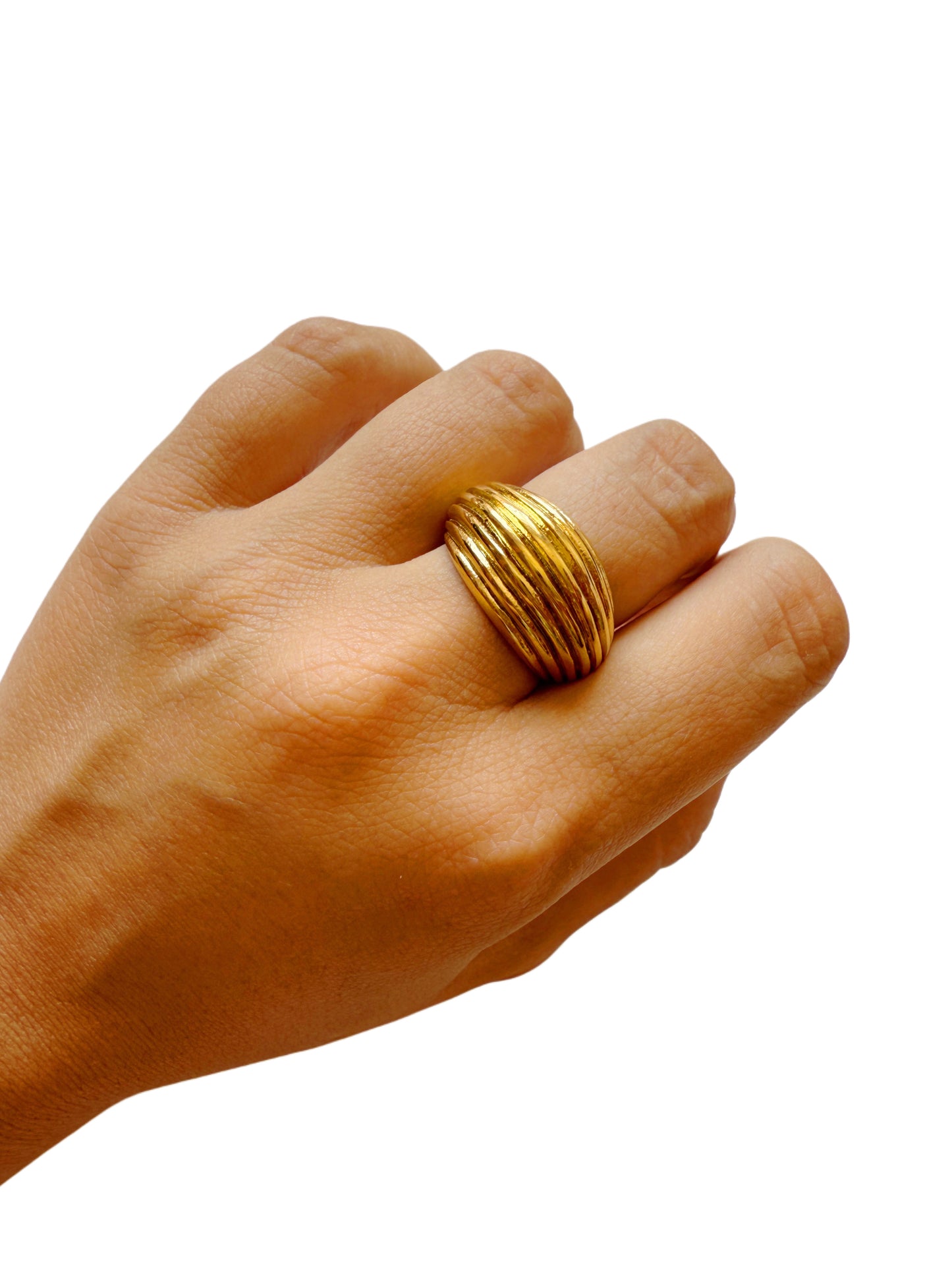 Anillo Amira
