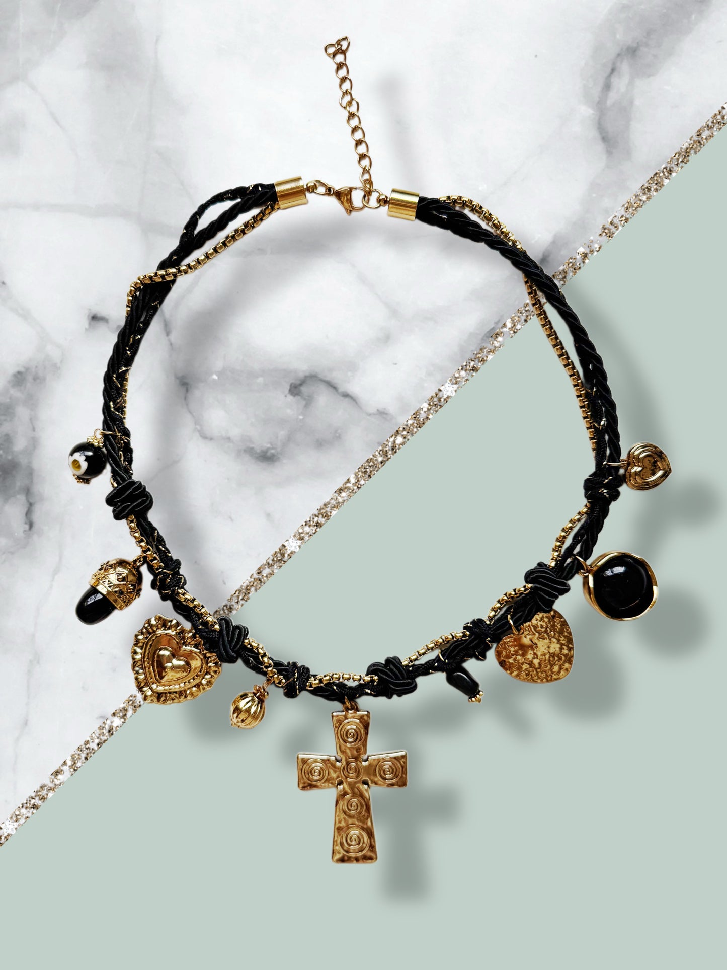 Collar Barroco nocturno